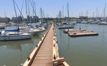 Yates_de_Lujo_Eventos_y_Paseos_Montevideo_UY Yates_de_Lujo_Eventos_y_Paseos_Montevideo_UY