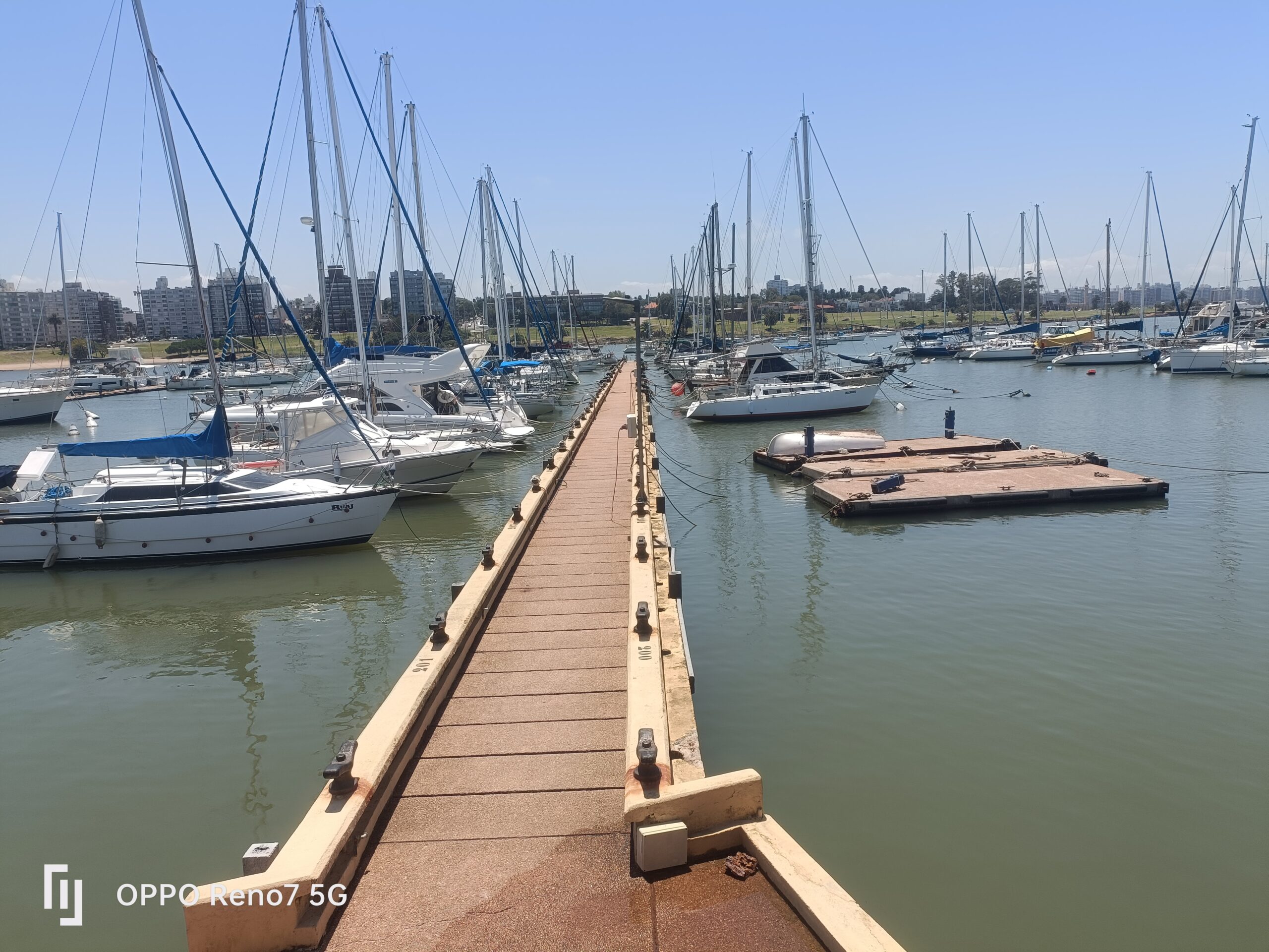 Yates_de_Lujo_Eventos_y_Paseos_Montevideo_UY