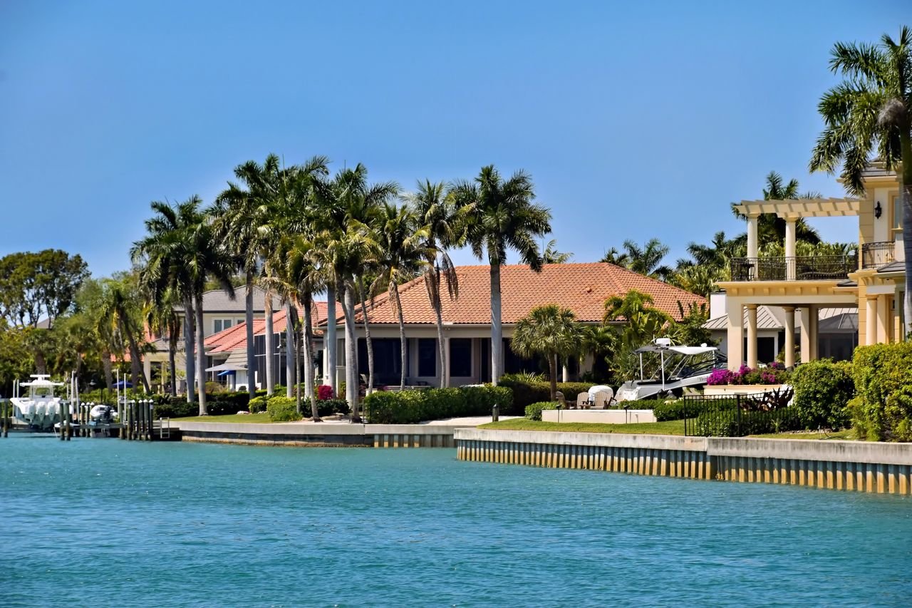 Invertir_en_Propiedades_en_Punta_Gorda_Guía_para_Compradores